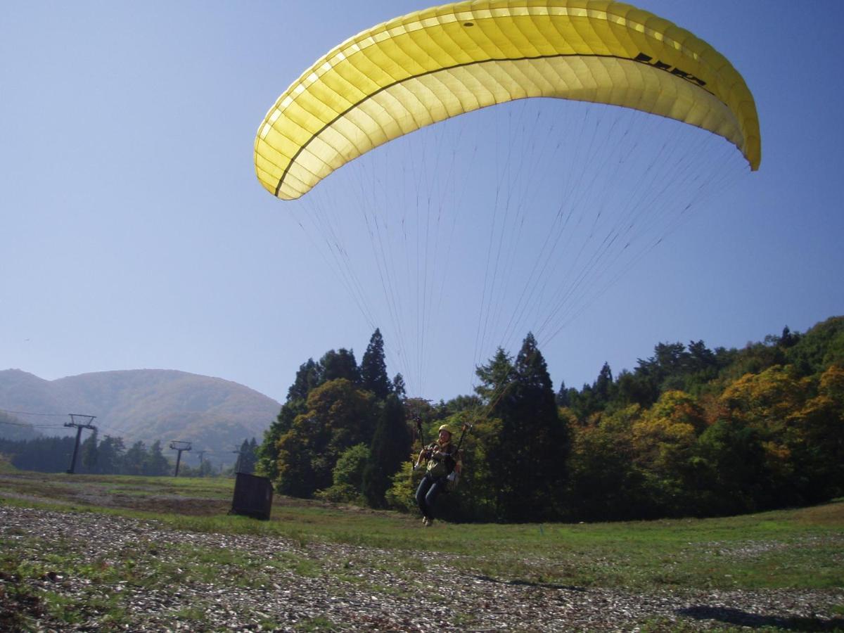 Bed and Breakfast ペンション ちゃうちゃう Hakuba Zewnętrze zdjęcie