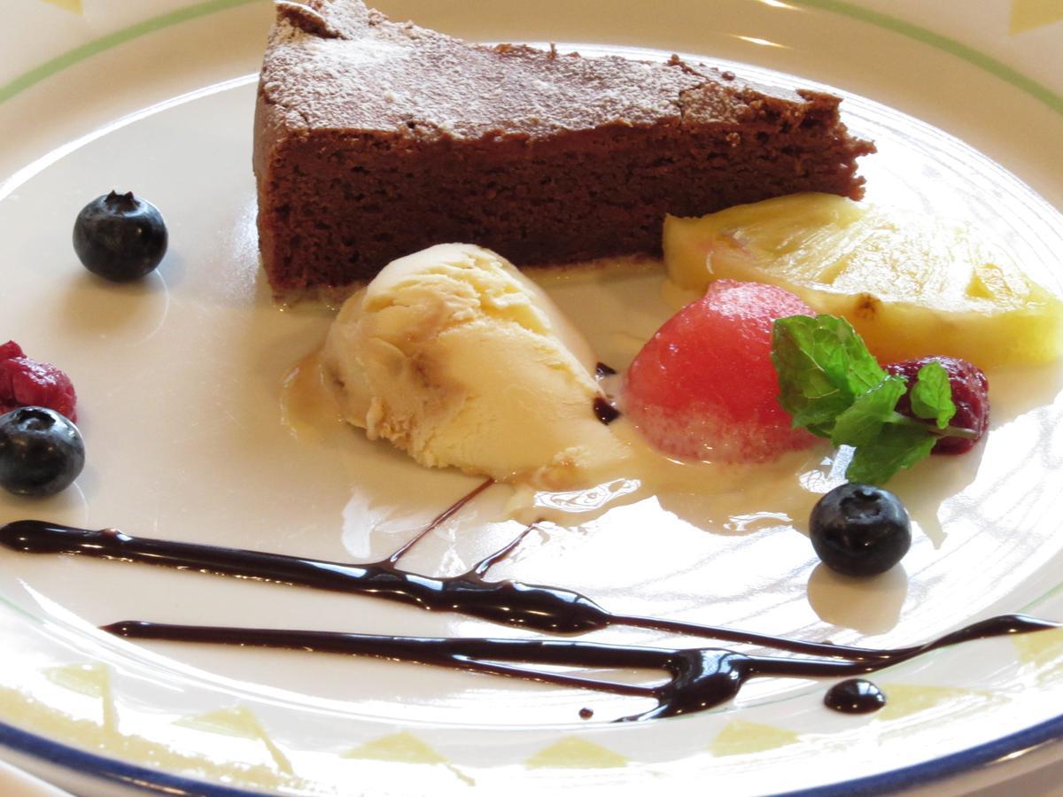 Bed and Breakfast ペンション ちゃうちゃう Hakuba Zewnętrze zdjęcie