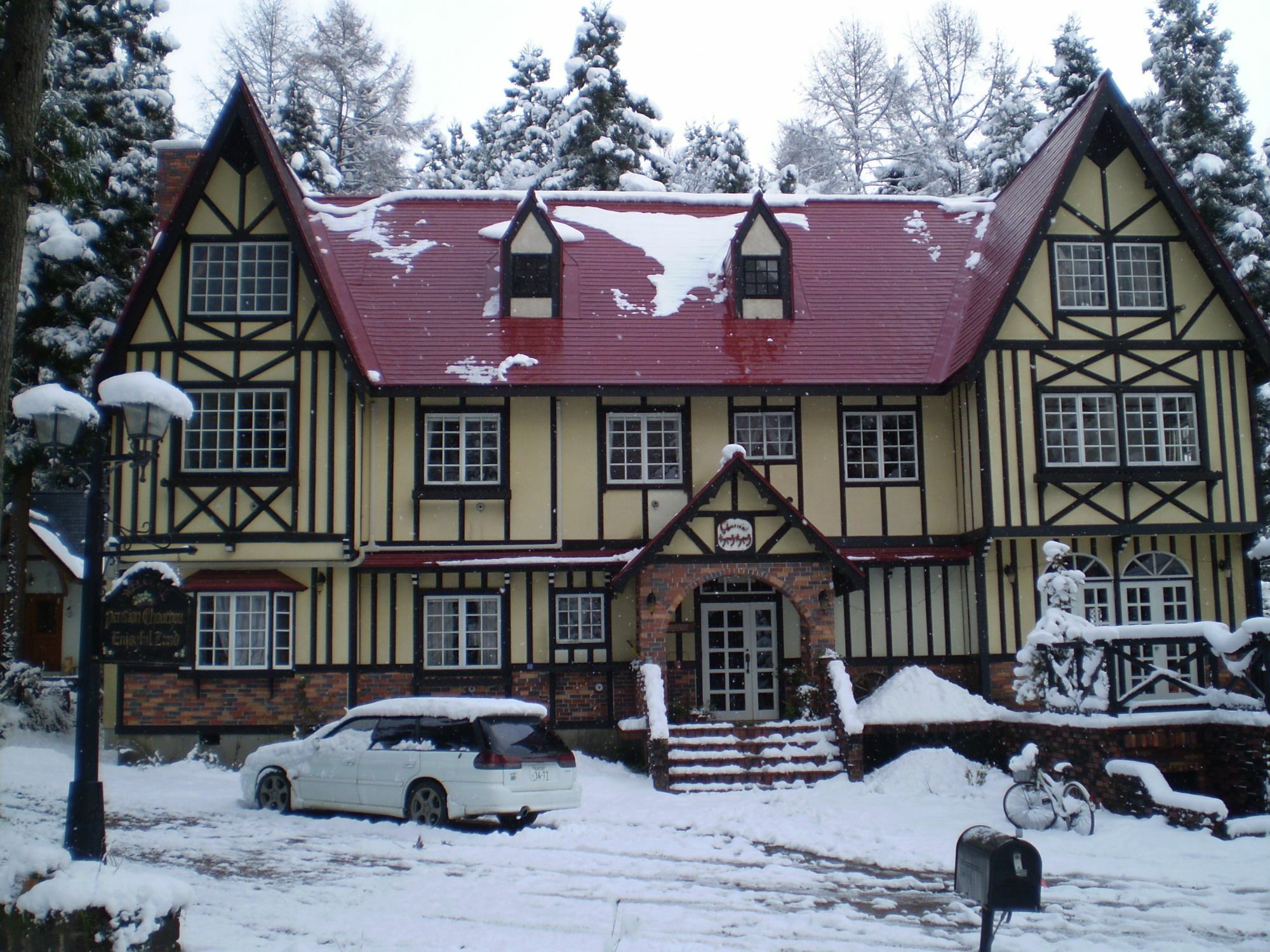 Bed and Breakfast ペンション ちゃうちゃう Hakuba Zewnętrze zdjęcie